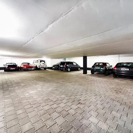 Highlight Penthouse Mit Rund 160 M2 * Munich