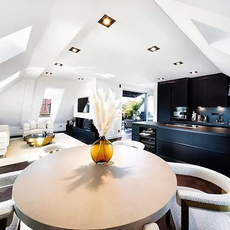 Highlight Penthouse Mit Rund 160 M2 公寓